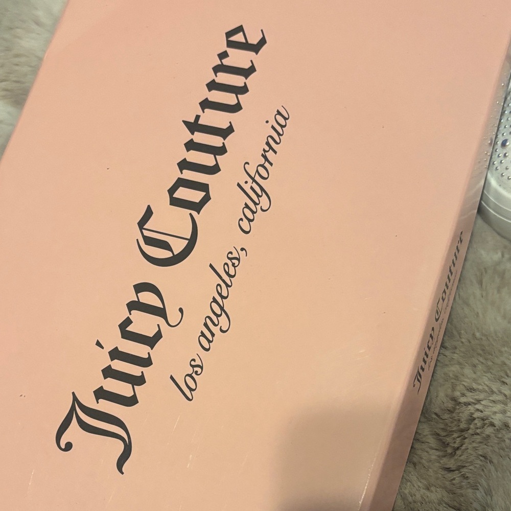 Juicy Couture White Sparkle Sneakers - Picture 3 of 4